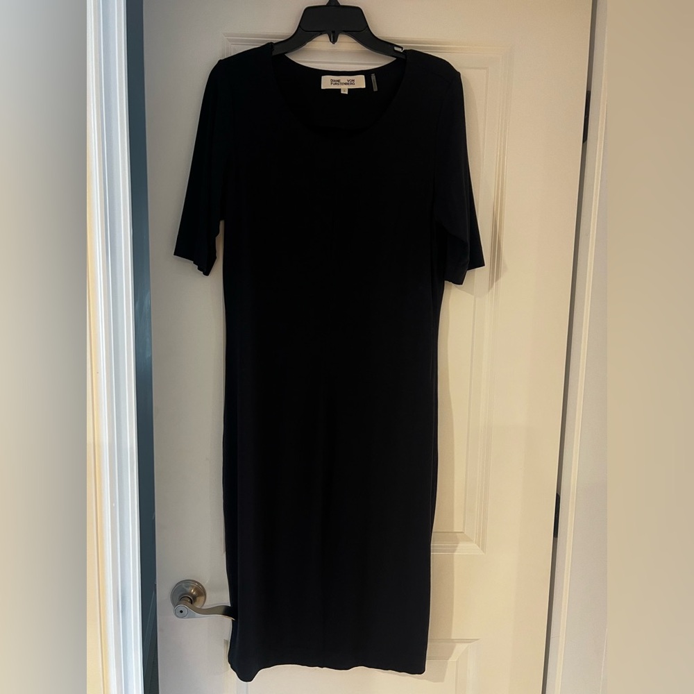 Diane Von Furstenberg Black Jersey Dress 3/4 Sleeve Crew Neck